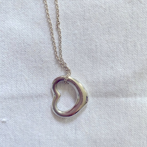 Tiffany & Co. open heart necklace - Picture 3 of 3